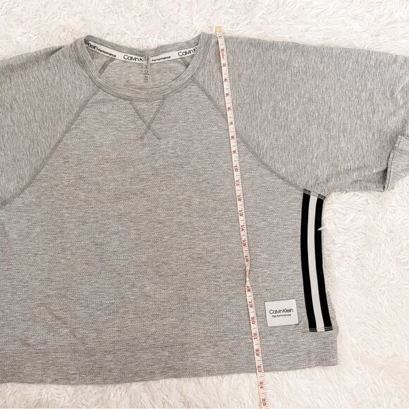 Calvin Klein Grey Short Sleeve Loungewear Athleisure Pullover Sweatshirt SZ M - Picture 8 of 9